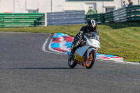PJM-Wedding-Photography;enduro-digital-images;event-digital-images;eventdigitalimages;mallory-park;mallory-park-photographs;mallory-park-trackday;mallory-park-trackday-photographs;no-limits-trackdays;peter-wileman-photography;racing-digital-images;trackday-digital-images;trackday-photos